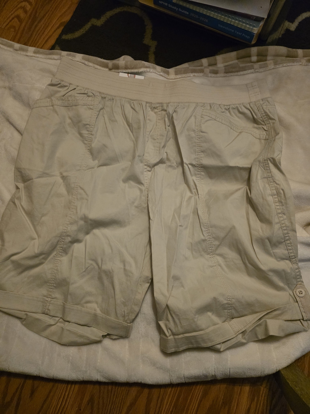 Briggs New York Light Khaki Elastic-Waist Hybrid Shorts
